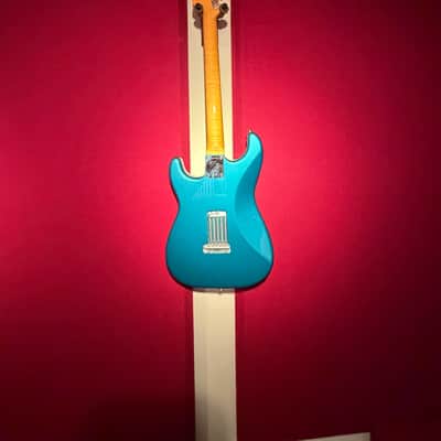 Fender Eric Johnson Stratocaster with Rosewood Fretboard 2009 - 2018 - Lucerne Aqua Firemist image 6