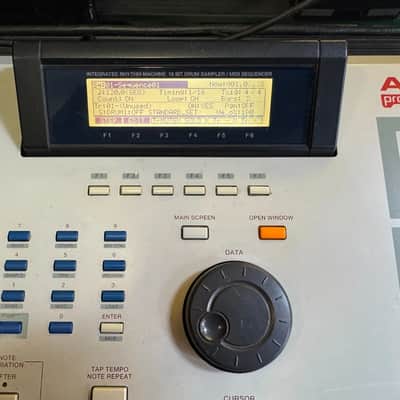 AKAI MPC2000XL MPC 2000 XL 32m 100M zip drive / pads, drum //ARMENS// image 3