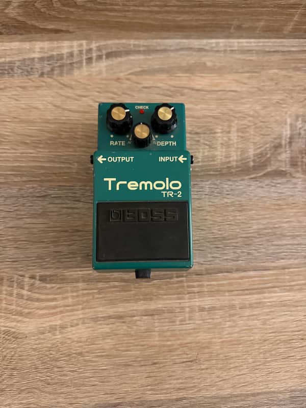 Boss TR-2 Tremolo (Silver Label) 1997 - Present - Green image 1