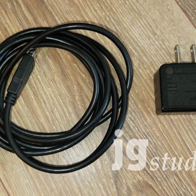 Zoom R8 - Like New in New Case! image 6