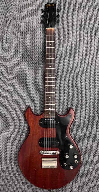 Gibson Melody Maker D with Vibrola 1964 - 1966 - Cherry image 1