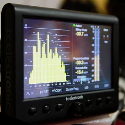 ▌TC Electronic CLARITY M STEREO RTA analyzer 7" USB/AES Plug-In Metering image 2