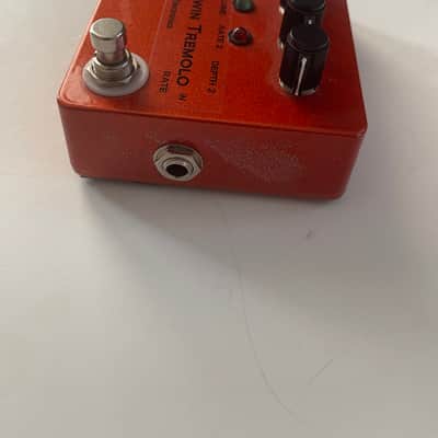 T. Jauernig Electronics D’Luxury Twin Tremolo Rare Guitar Effect Pedal image 4
