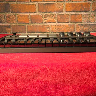 Akai MPK Mini MKIII 25-Key MIDI Controller image 2