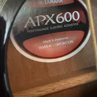 Yamaha APX600 Thinline with Electronics 2010s - Black image 3
