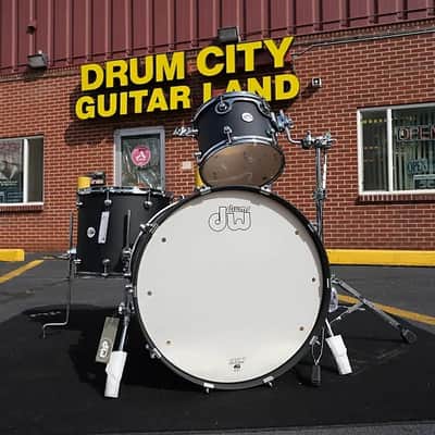 DW Design Series Satin Black Lacquer 3pc Pure Maple Shell Pack | 12" / 16''/ 22'' image 3