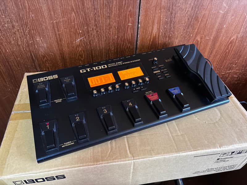 Boss GT-100 Multi Effects and Amp Modelling Guitar Pedal w/ box image 1