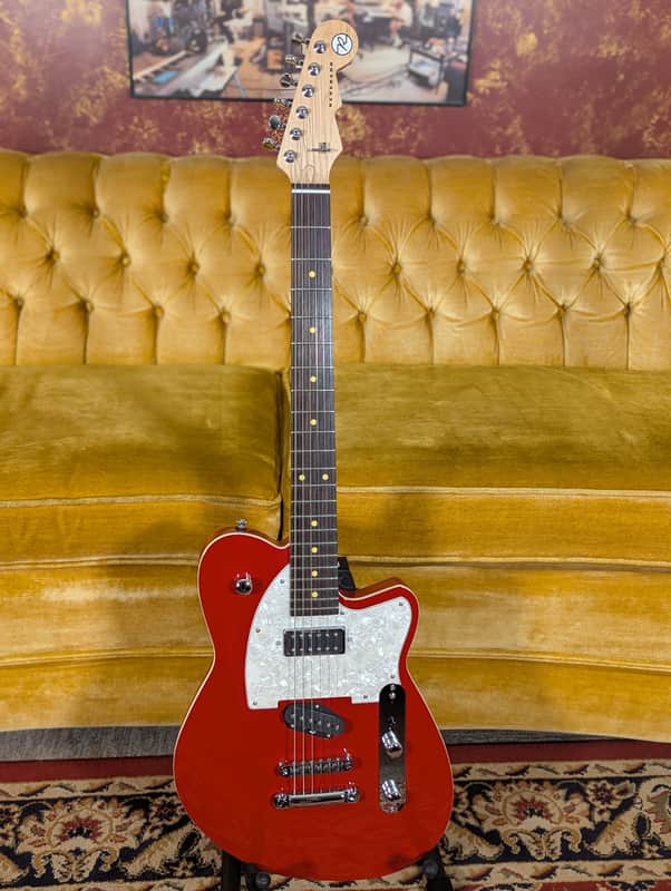 Reverend Buckshot with Rosewood Neck 2024 - Party Red image 1