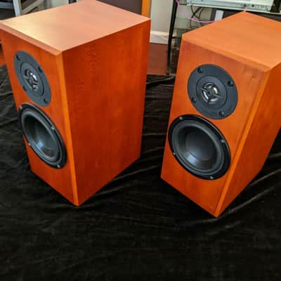 Totem Dreamcatcher Bookshelf Speaker pair Cherry Finish image 2