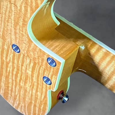 Yanuziello Electric 2021 - Natural. Duncan CS Dynasonics & Mastery. Spruce / Curly Maple. image 7