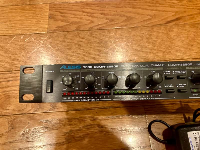 Alesis 3630 Dual-Channel Compressor/Limiter with Gate (FULLY TESTED) image 1