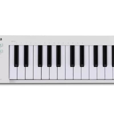 Arturia Compact 25-Key USB - MIDI Controller, White image 1