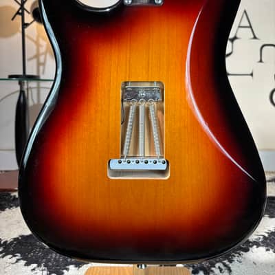 Fender Vintage RI 70's 3 Tone Burst Custom Build 7.8lb image 7
