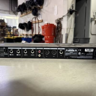 TC Electronic M300 Dual Engine Effects Processor 2000s - Silver image 3