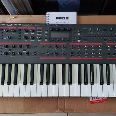 Dave Smith Instruments Pro 2 44-Key Monophonic / Paraphonic Synthesizer 2014 - 2018 - Black with Wood Sides