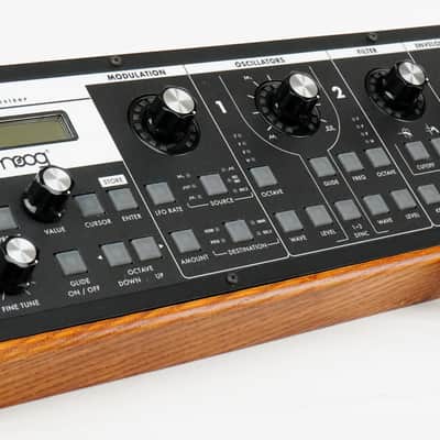 MOOG Slim Phatty Synthesizer +Holz + Rack Ears + OVP + Neuwertig+ 1,5J Garantie image 6