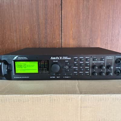 FRACTAL AUDIO SYSTEMS Axe-FX II PREAMP / FX PROCESSOR w/ box image 2