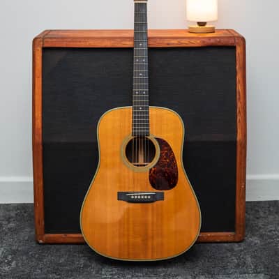 Martin HD-28v 2010's - Natural image 1