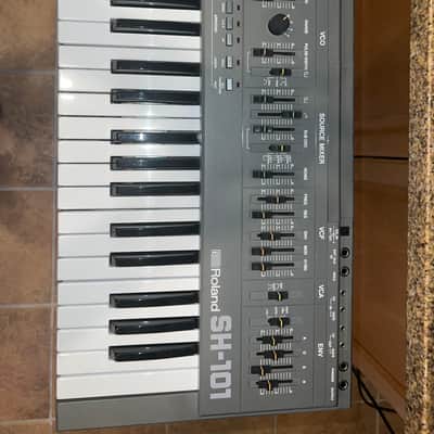 Roland SH-101 32-Key Monophonic Synthesizer 1982 - 1986 - Gray image 17