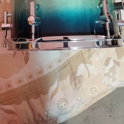 Sonor Delite drum set in Green fade image 10