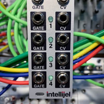 Intellijel Shifty Eurorack Voice Allocator / Note Hocketing / Analog Shift Register image 8