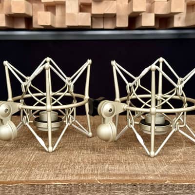 Vintage Neumann U 87 Condenser Microphone Stereo Pair. Close SN. Great Shape U87 1982 image 23