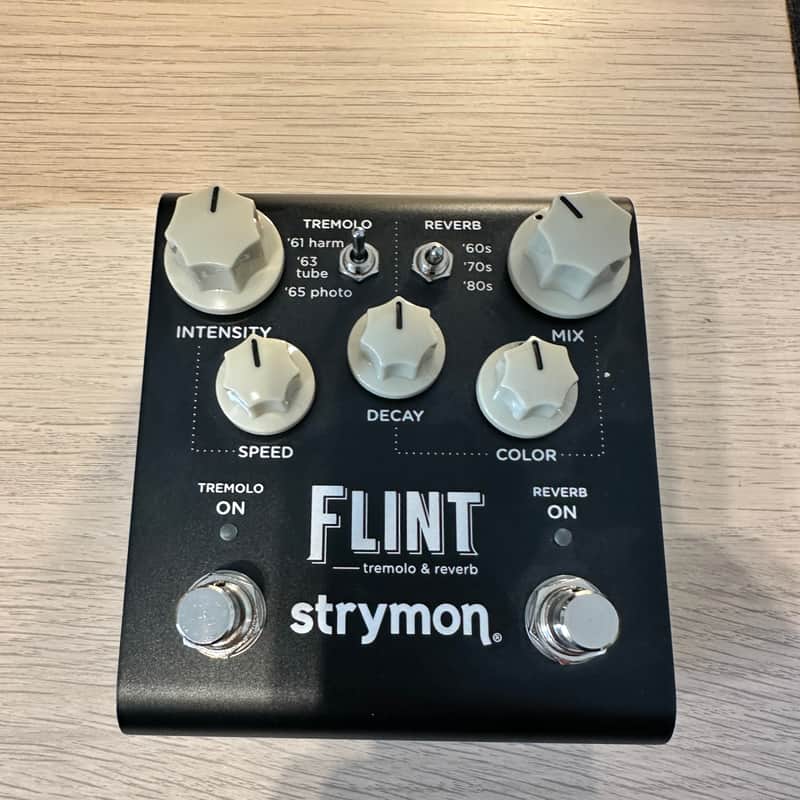 Strymon Flint Reverb and Tremolo V2 2022 - Present - Black Bild 1