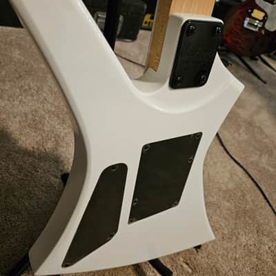 Jackson JS Series JS32 Kelly with Amaranth Fretboard 2019 - Present - Snow White image 5