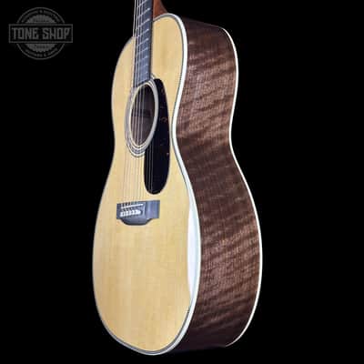 Martin Custom Shop 00 28 Style Adirondack / Exceptionally Figured Black Walnut w/case 2942913 image 4