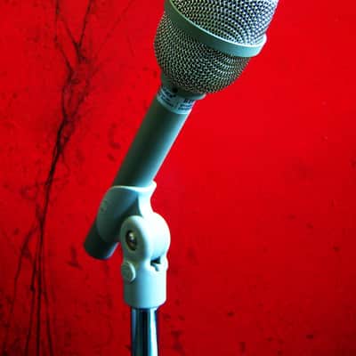 Vintage 1994 Electro-Voice RE11 Supercardioid Dynamic Microphone Low Z w accessories RE10 RE15 RE16 RE18 image 7