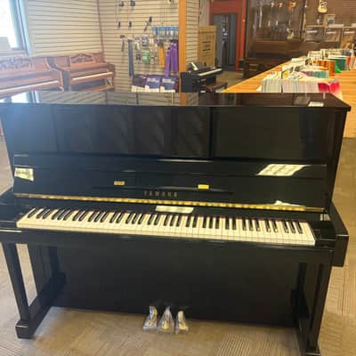Yamaha b3 Acoustic Upright Piano 2025 - Polished Ebony image 2
