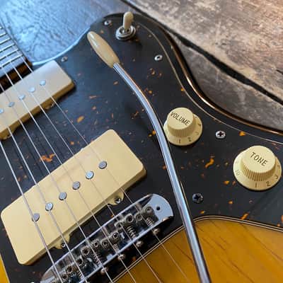 Fender Japan Jazzmaster 1966 Reissue MIJ JD-Serial 2012 Three Tone Sunburst MIJ imagen 8