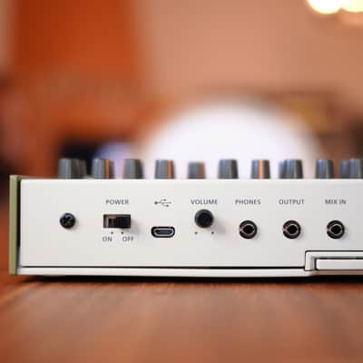 Roland TR-09 Rhythm Composer 2017 - Present - White image 3