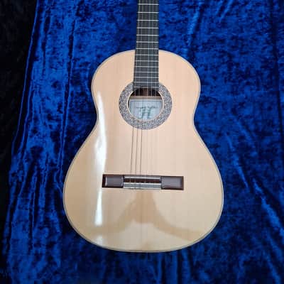 Hippner Concert Level Classical Guitar NOS image 11