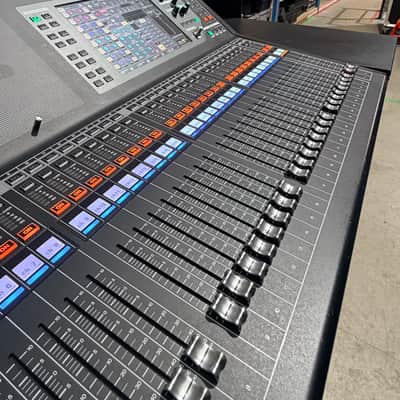Yamaha QL5 Mixing Console image 7