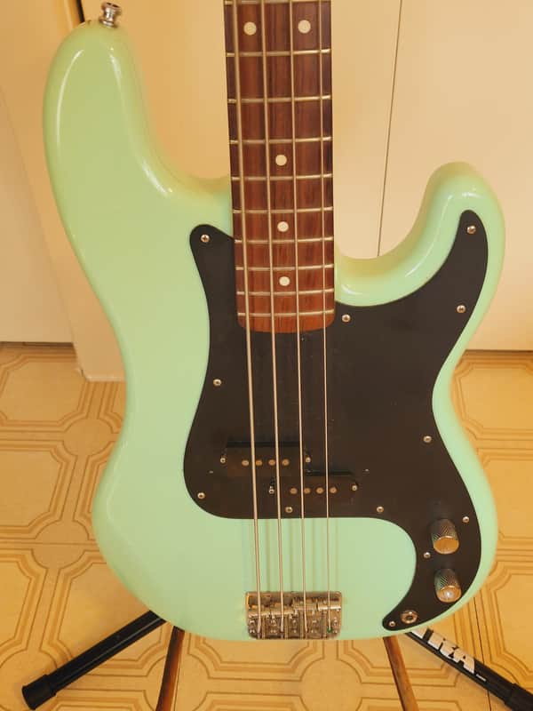 Fender PB-70 Precision Bass Reissue MIJ | Reverb Canada