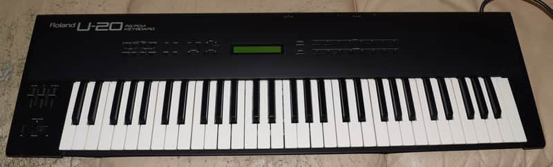 Roland U-20 61-Key RS-PCM Synthesizer
