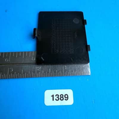 BEHRINGER UMX610 U-Control MIDI Keyboard Parts: Battery Cover Door image 6