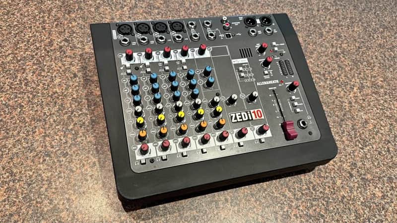 Allen & Heath ZEDi 10 image 1