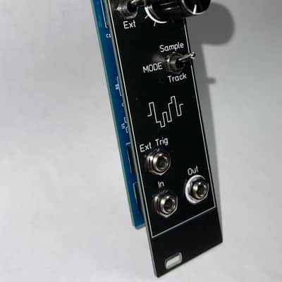 Eurorack Sample / Track and Hold Module image 2