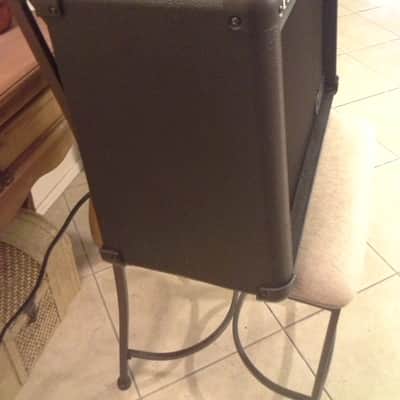 Crate GXT100 Dual Triode Combo Amp W/Preamp Tubes image 3
