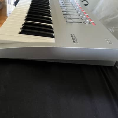 Korg KONTROL 49 2010s - Silver - one owner, original packaging image 3