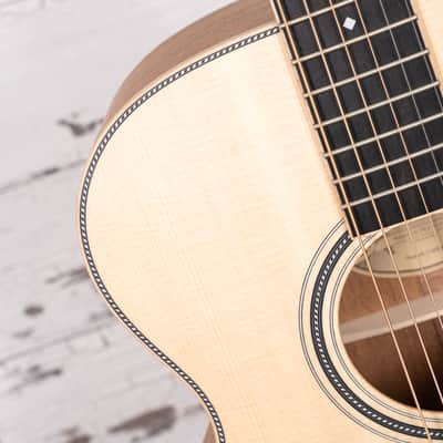 Larrivee OM-40 Mahogany Back and Sides (OM-40 MH-0) image 16