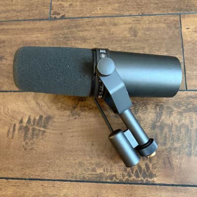 Shure SM7B Cardioid Dynamic Microphone SM 7B