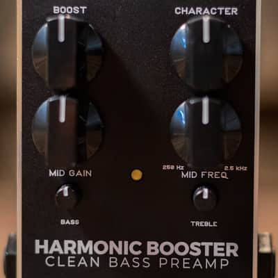 Darkglass Harmonic Booster Clean Bass Guitar Effects Preamp image 2