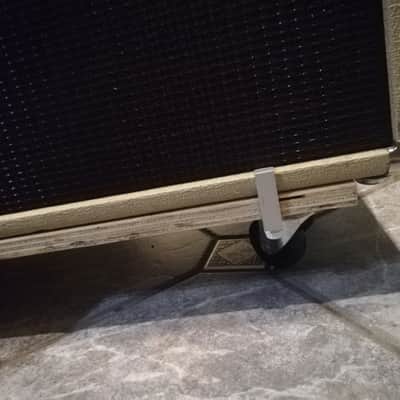 Fender	Super Sonic 112 2-Channel 60-Watt 1x12" Guitar Combo 	2011 ALL VALVE MADE IN USA image 10