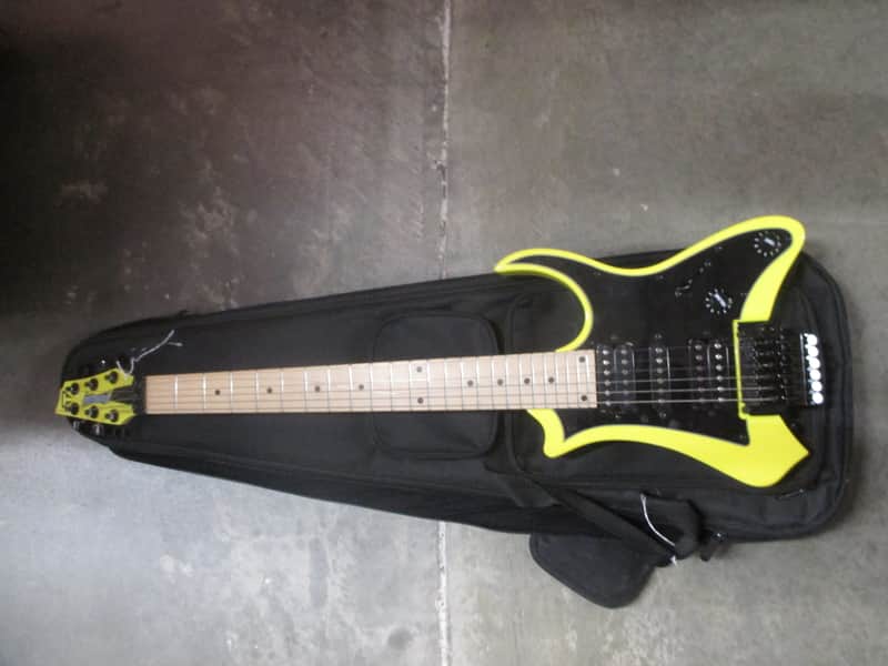 Traveler V88S Vaibrant 88 Standard 2019 - Present - Electric Yellow image 1