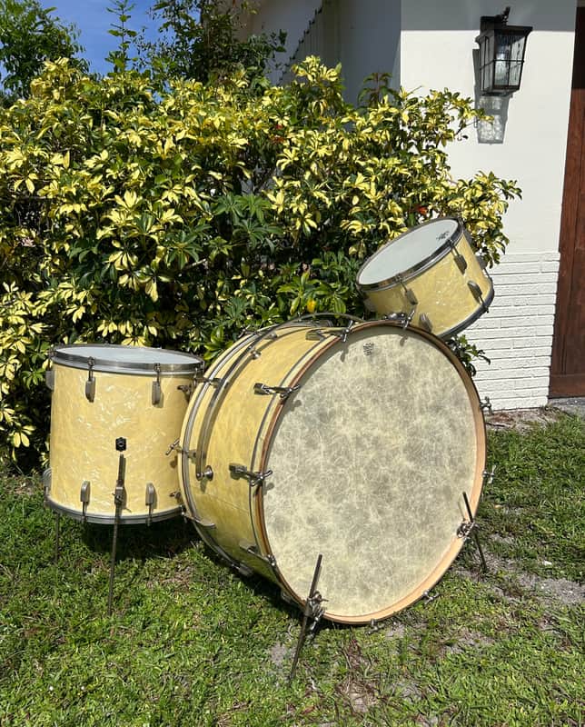1940 Leedy Vintage Drums: $1500 (was who-knows-much-more!)