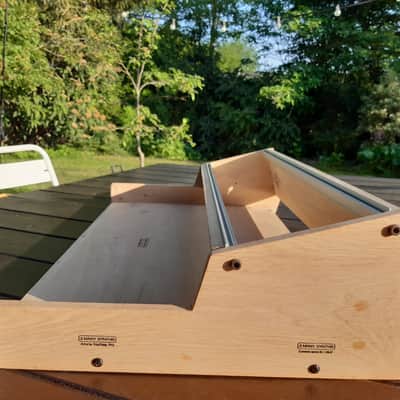 Arturia Keystep Pro stand + Eurorack Rails