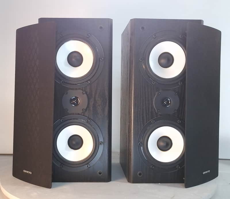 Onkyo SKF-520F Bookshelf Speakers Pair HiFi Stereo Home Audio image 1
